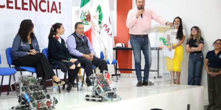 Jóvenes del Cecytem llevarán su talento al Mundial de Robótica en EE.UU