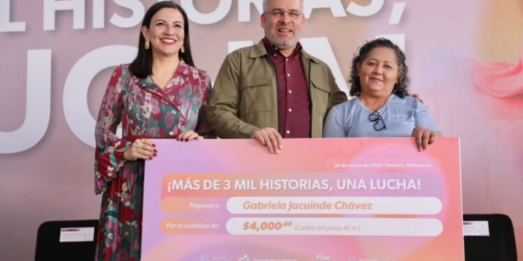 Michoacán elimina lista de espera para tratamientos contra el cáncer con nuevo equipamiento médico: Bedolla