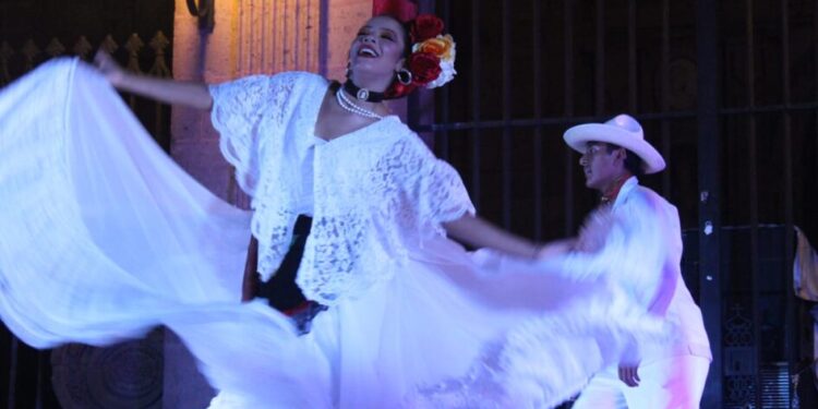 SeCultura Morelia cierra actividades de Semana Santa con presentación del Ballet Folklórico del Ayuntamiento