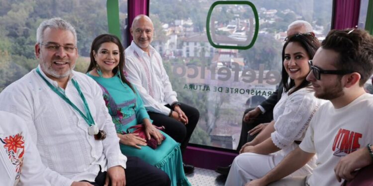 Uruapan vive movilidad de nueva generación a 48 metros de altura