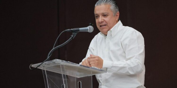 Últimos días para pagar refrendo vehicular sin multas ni recargos: Luis Navarro