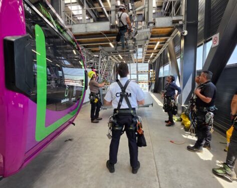 Paramédicos michoacanos se certifican en rescate especializado en teleféricos