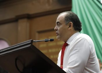Condena Baltazar Gaona insensibilidad de autoridades de la UMSNH ante pagos pendientes a trabajadores