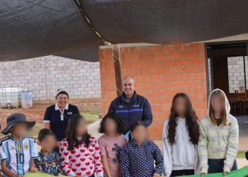 Adolfo Torres lleva “Guardianes del Agua” al Colegio Misión Montessori