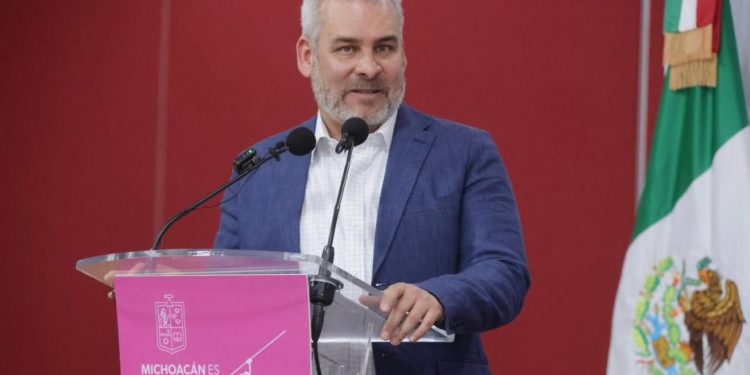 Bedolla activa 127 Centros Libre para una vida sin violencia contra las mujeres