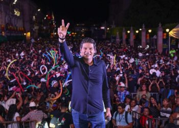 Disfruten de Morelia, la ciudad más bella: Alfonso Martínez ante miles de personas en concierto de aniversario