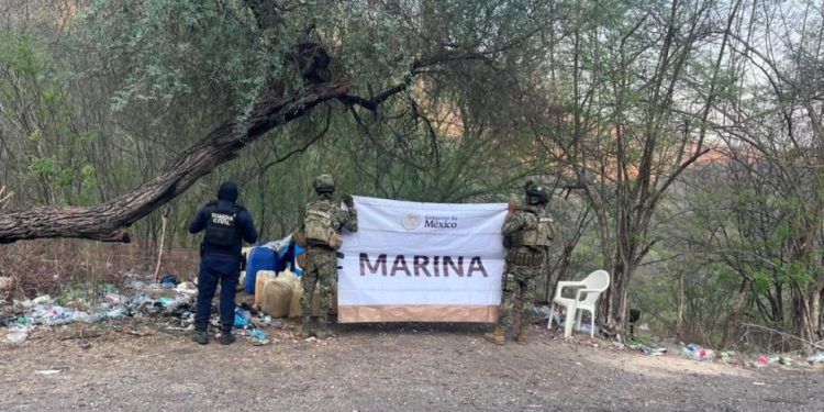Fuerte golpe al huachicoleo: aseguran 11 mil 800 litros de hidrocarburo, en Arteaga