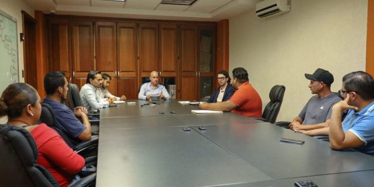 Adolfo Torres supervisará infraestructura hidráulica de Uruapilla