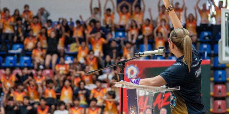En ambiente festivo, rectora clausura la Lidebani con gran éxito