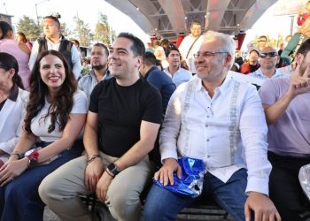 Celebra Bedolla primer aniversario del Paso Catrinas en Villas del Pedregal