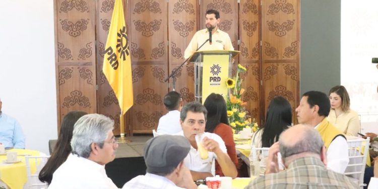Memorias que construyen presente: aquí y ahora, en los 37 años del PRD Michoacán