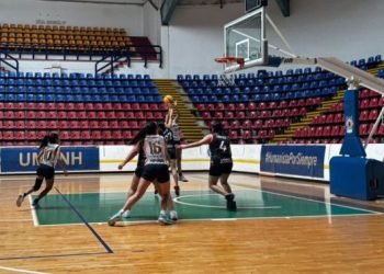 Universiada Estatal reanuda actividades: equipo de básquet de la UMSNH califica al regional