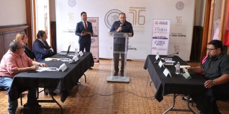 Las mejores iniciativas nacen del contacto directo con la realidad que viven las familias: Baltazar Gaona