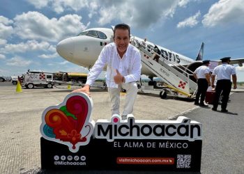 Turismo internacional lidera el tráfico aéreo en Michoacán