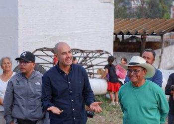 Adolfo Torres acuerda acciones conjuntas para mejorar drenaje en La Aldea