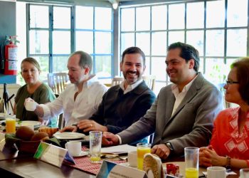 Yankel Benítez y Canirac, impulsan el orden en sector restaurantero de Morelia